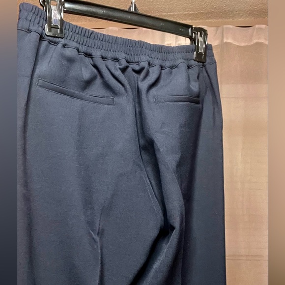 SANDRO - Picture 4 of 5